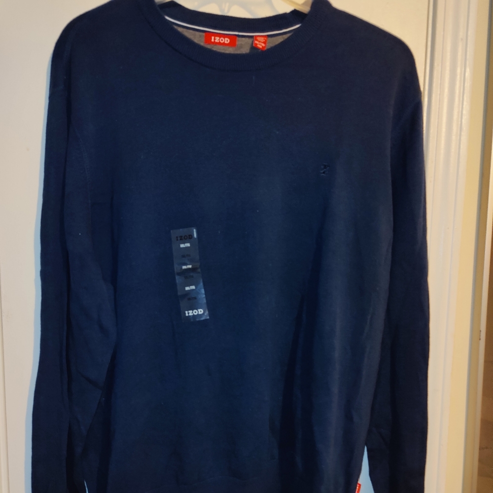 New Izod Sweater